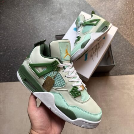 Nike Air Jordan 4 First Class