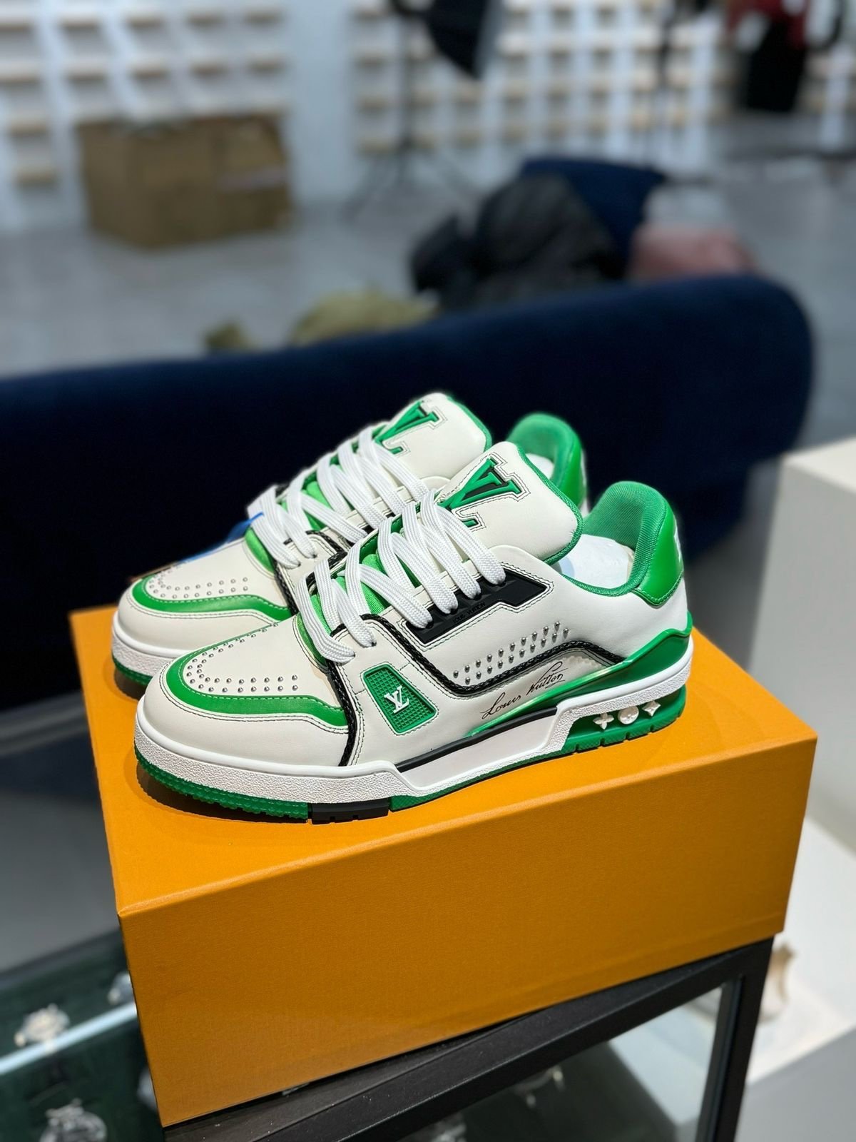 7A Quality Louis Vuitton Trainer Green 2025 - Image 6
