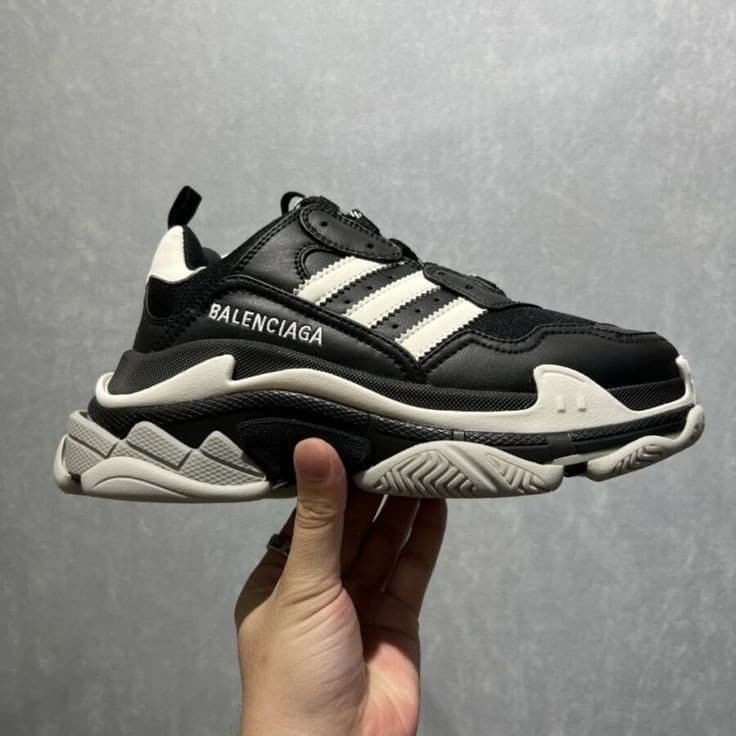 Replica Adidas X Balenciaga Triple Black - Image 5