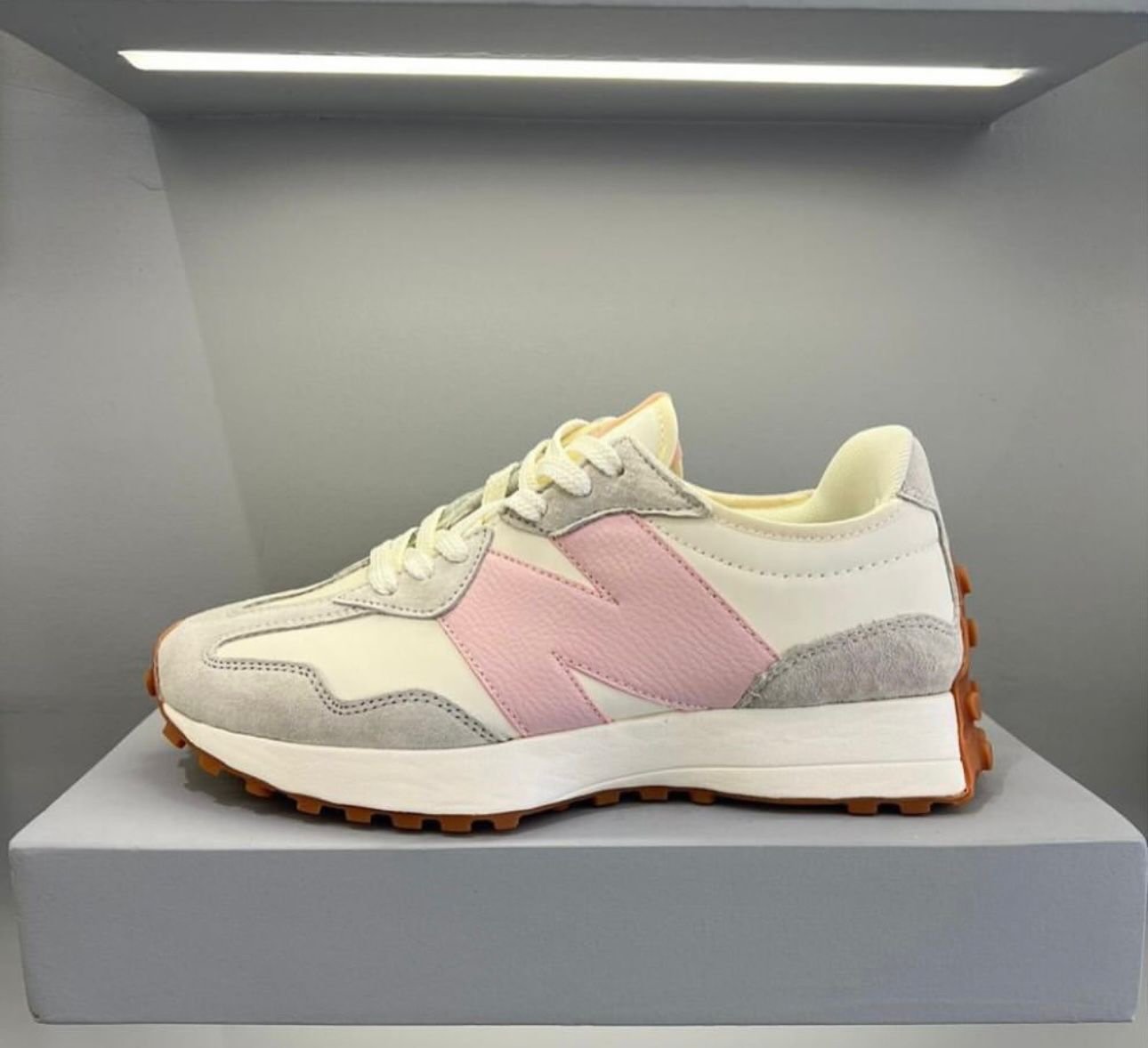 7A Quality New Balance 327 Grey Pink Women - Image 3