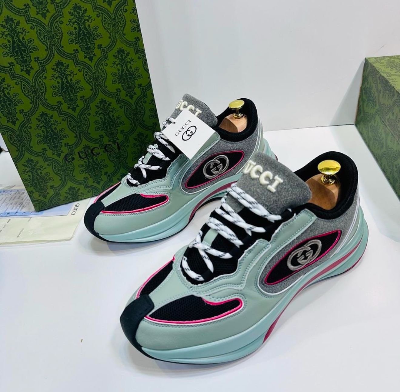 Premium Quality Gucci Trainer Run Sneaker - Image 2