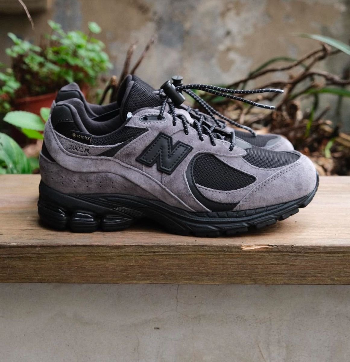 First Copy New Balance 2002R Gore Tex JJJJound Charcoal Grey - Image 3