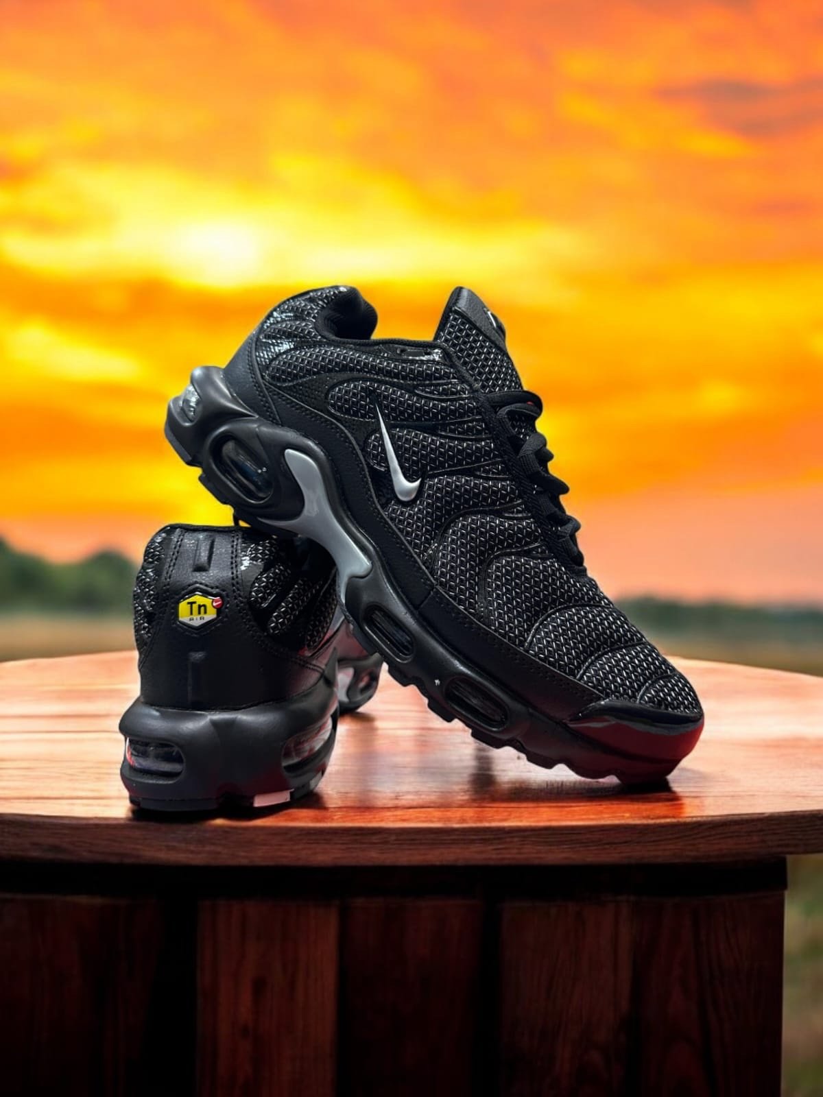 First Copy Nike Airmax Plus Metallic Black Silver - Image 3