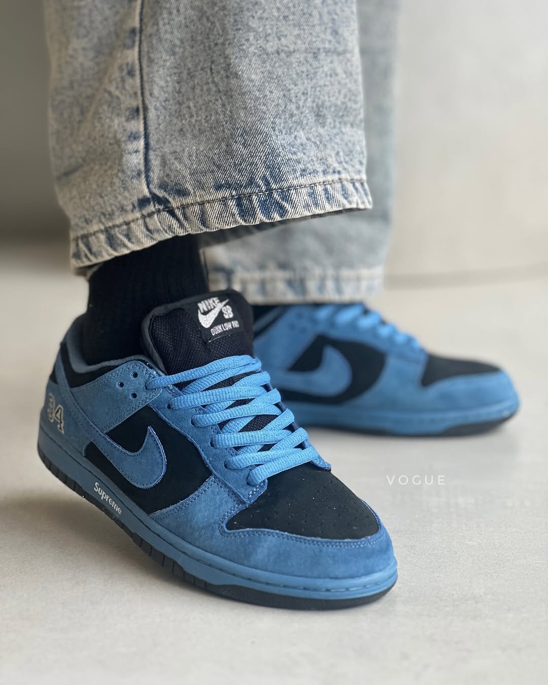 Supreme x Nike SB Dunk Low Ocean Fog - Image 3