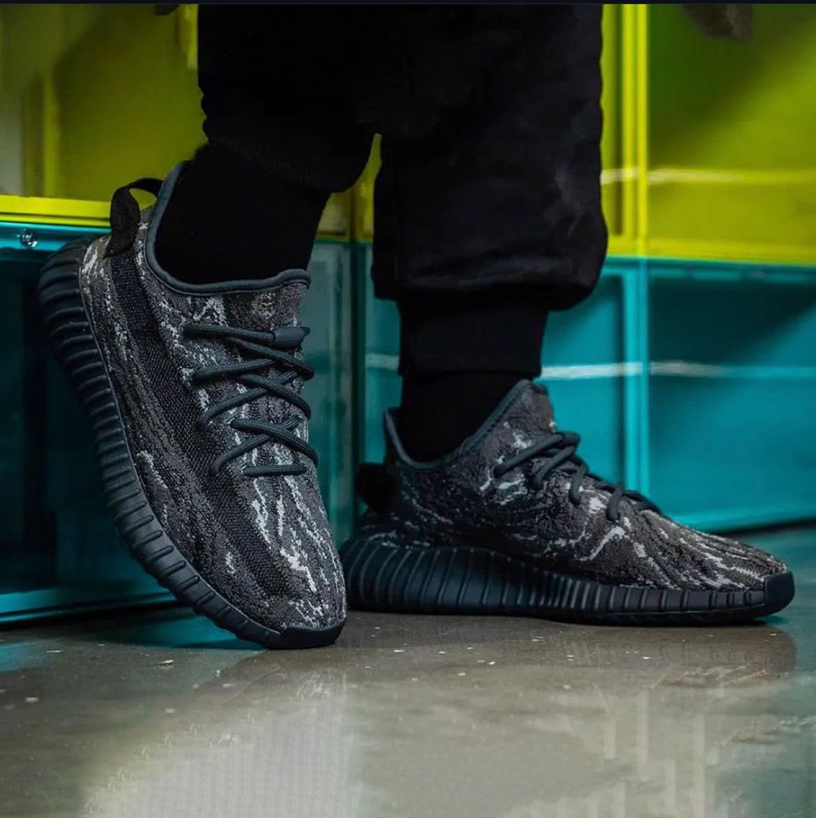 Adidas Yeezy Boost 350 V2 MX Dark Salt With Full Accessories - Image 3