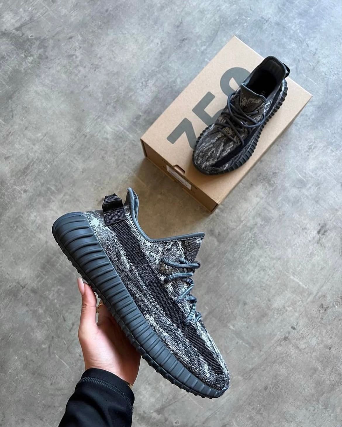 Adidas Yeezy Boost 350 V2 MX Dark Salt With Full Accessories - Image 2