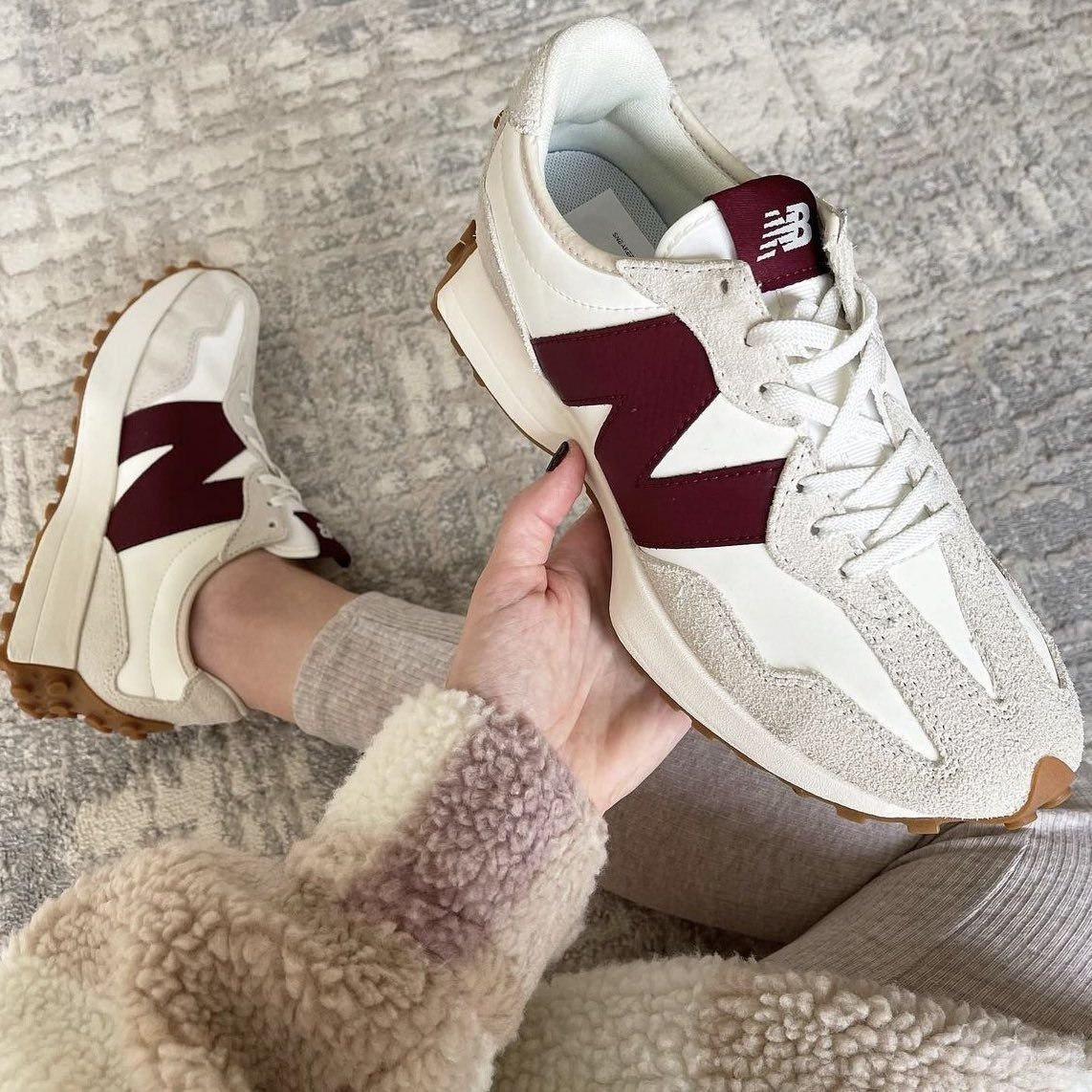 NEW BALANCE 327 BEIGE MAROON - Image 5