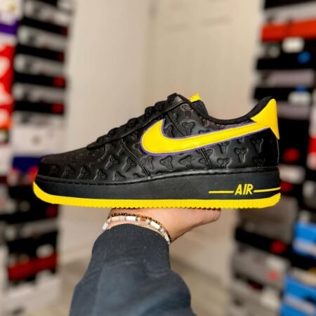NIKE AIR FORCE 1 LOW KOBE BRYANT LAKERS AWAY