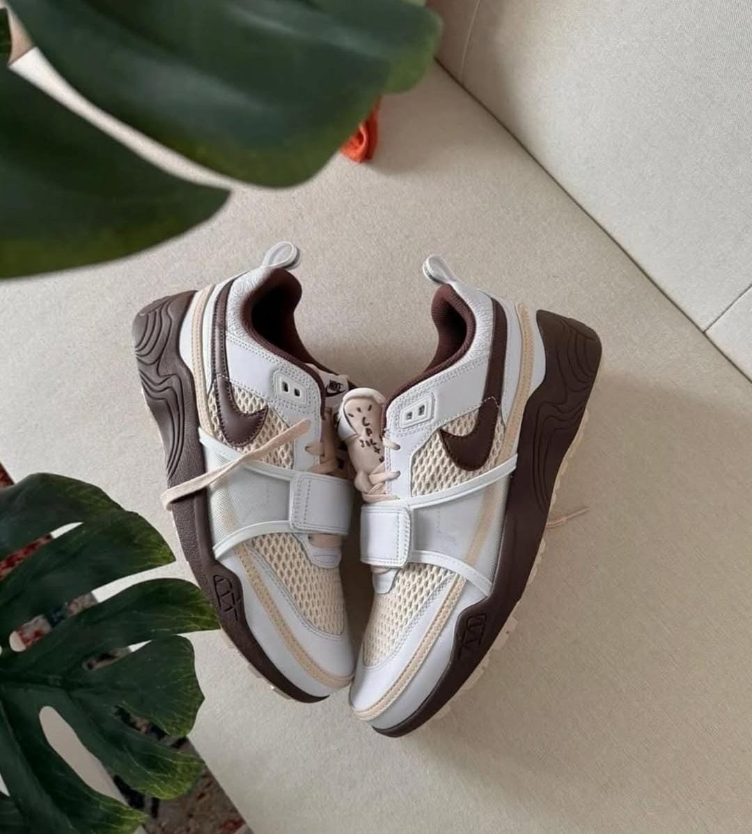 Travis Scott x Zoom Field Jaxx Light Chocolate