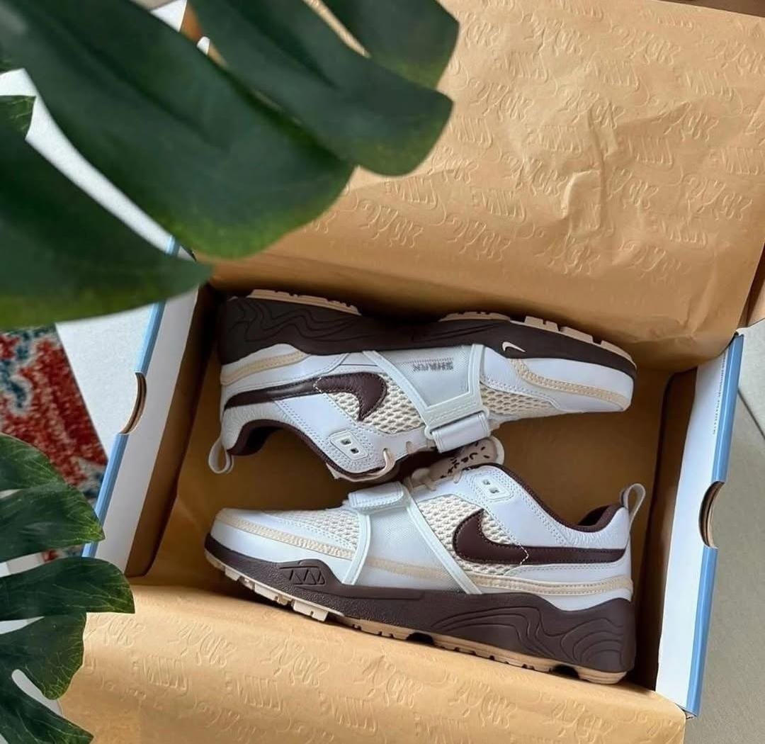 Travis Scott x Zoom Field Jaxx Light Chocolate - Image 4