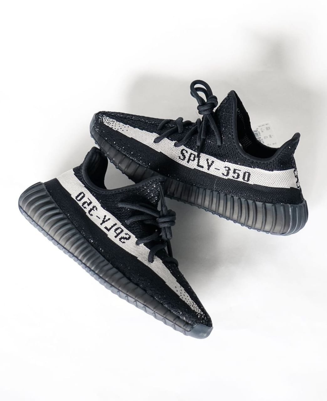 Adidas Yeezy 350 V2 Oreo Black Semi UA With Full Accessories