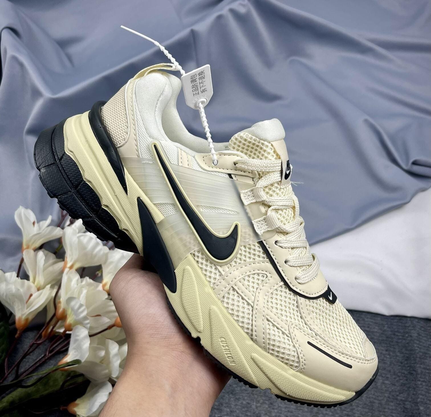 Nike V2K Run Light Beige Black - Image 3