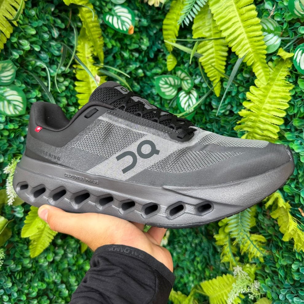 On Cloud Surfer Next Black