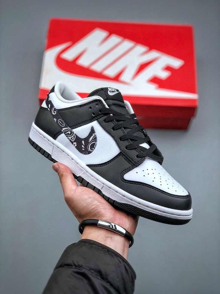 Nike Dunk Low Essential Paisley Pack Black