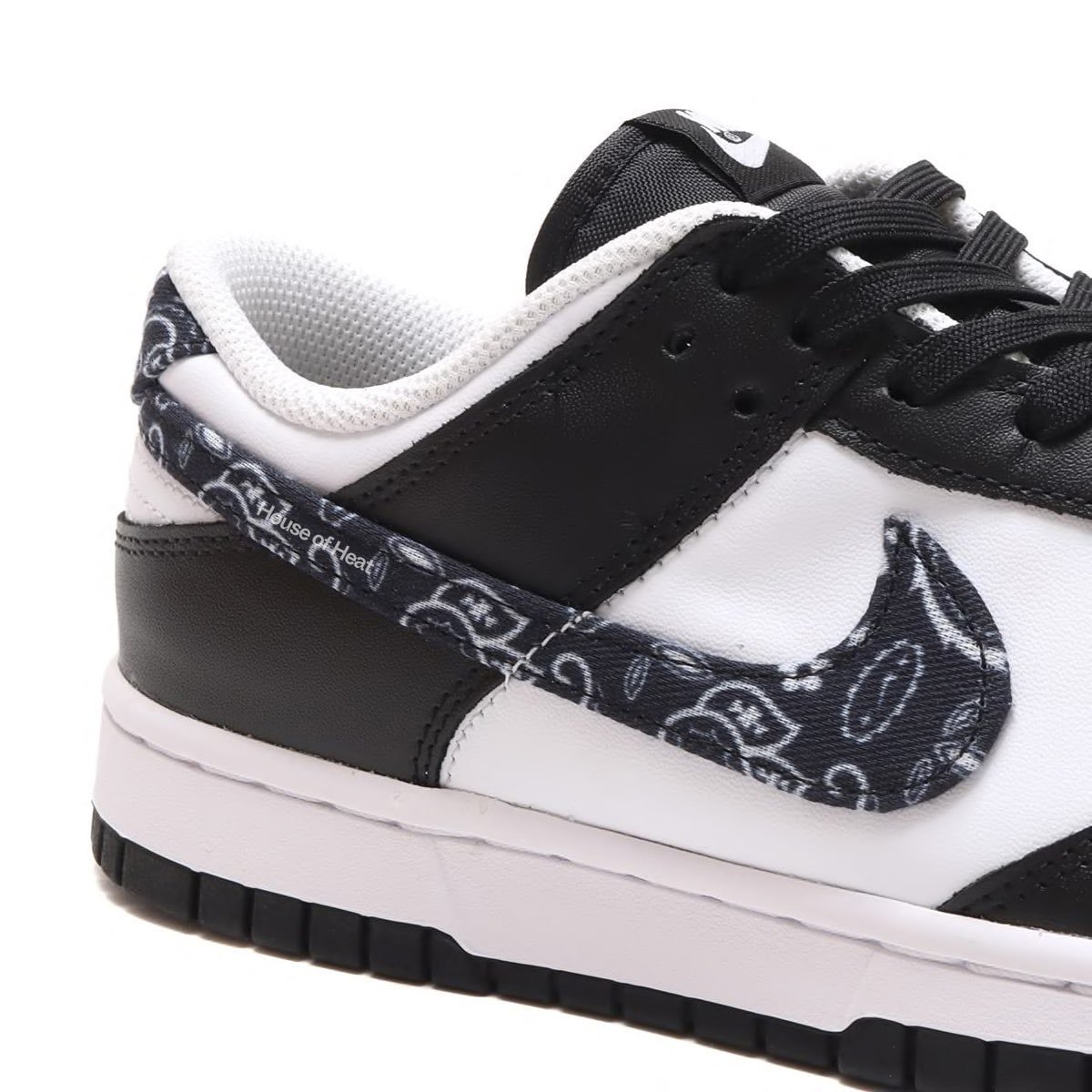 Nike Dunk Low Essential Paisley Pack Black - Image 3