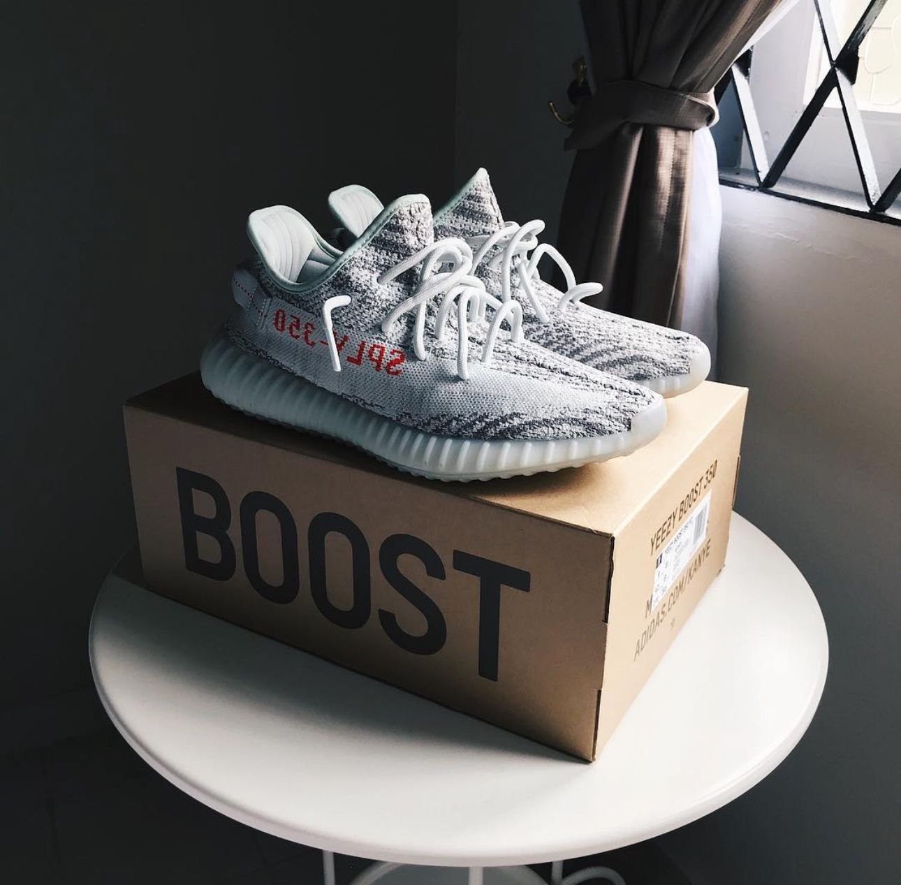 Adidas Yeezy 350 V2 Blue Tint premium Semi UA With Full Accessories - Image 5