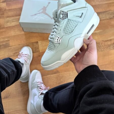 Air Jordan 4 Retro Abundance