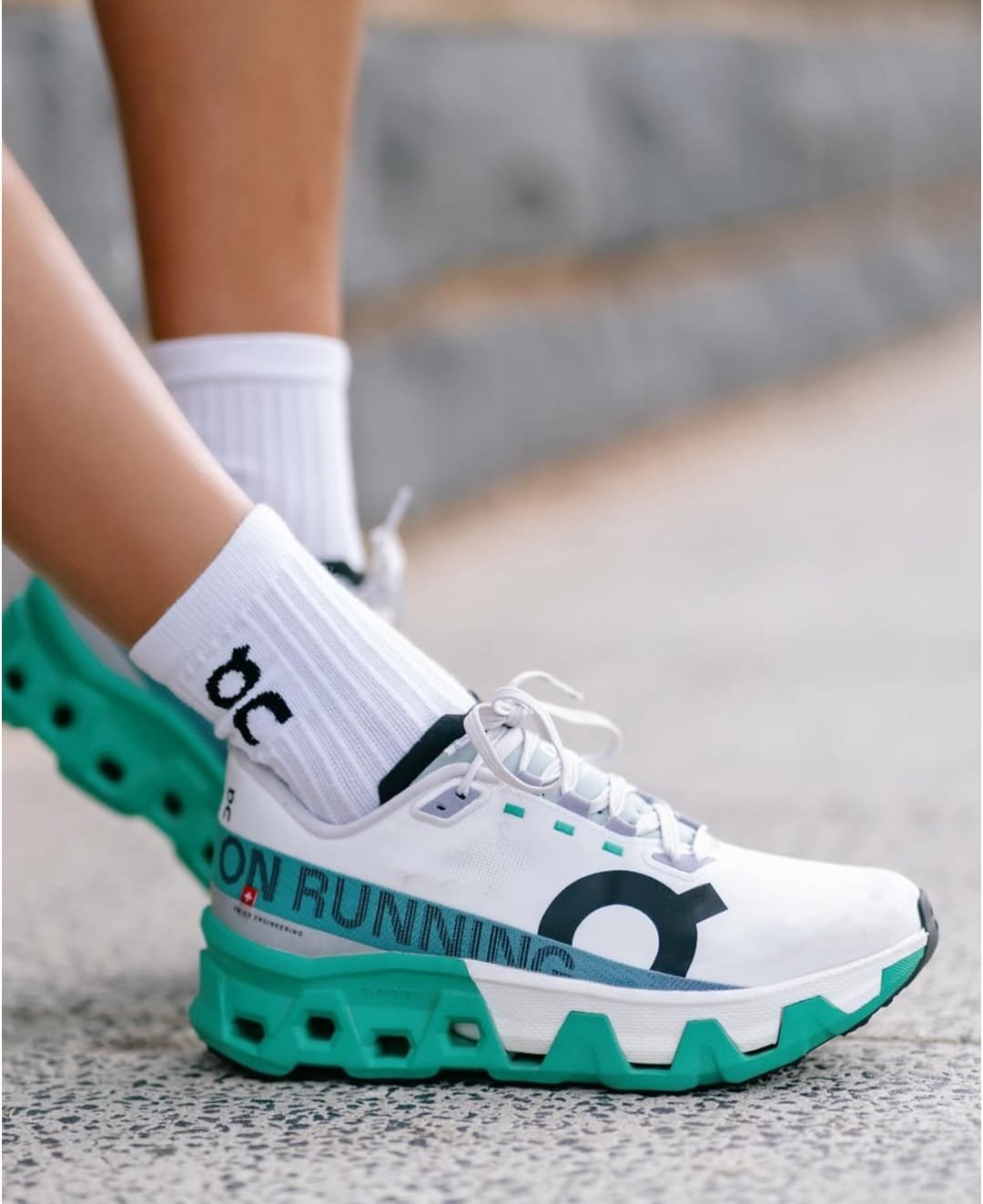 On Running Cloudmonster Hyper Undyed Mint" - Image 3