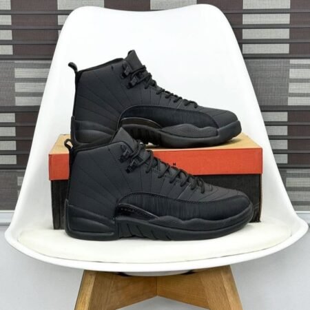 Nike Air Jordan Retro 12 Winterized Triple Black