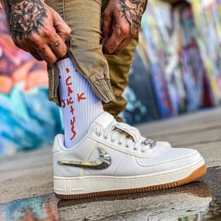 NIKE AIRFORCE 1 LOW TRAVIS SCOTT SAIL