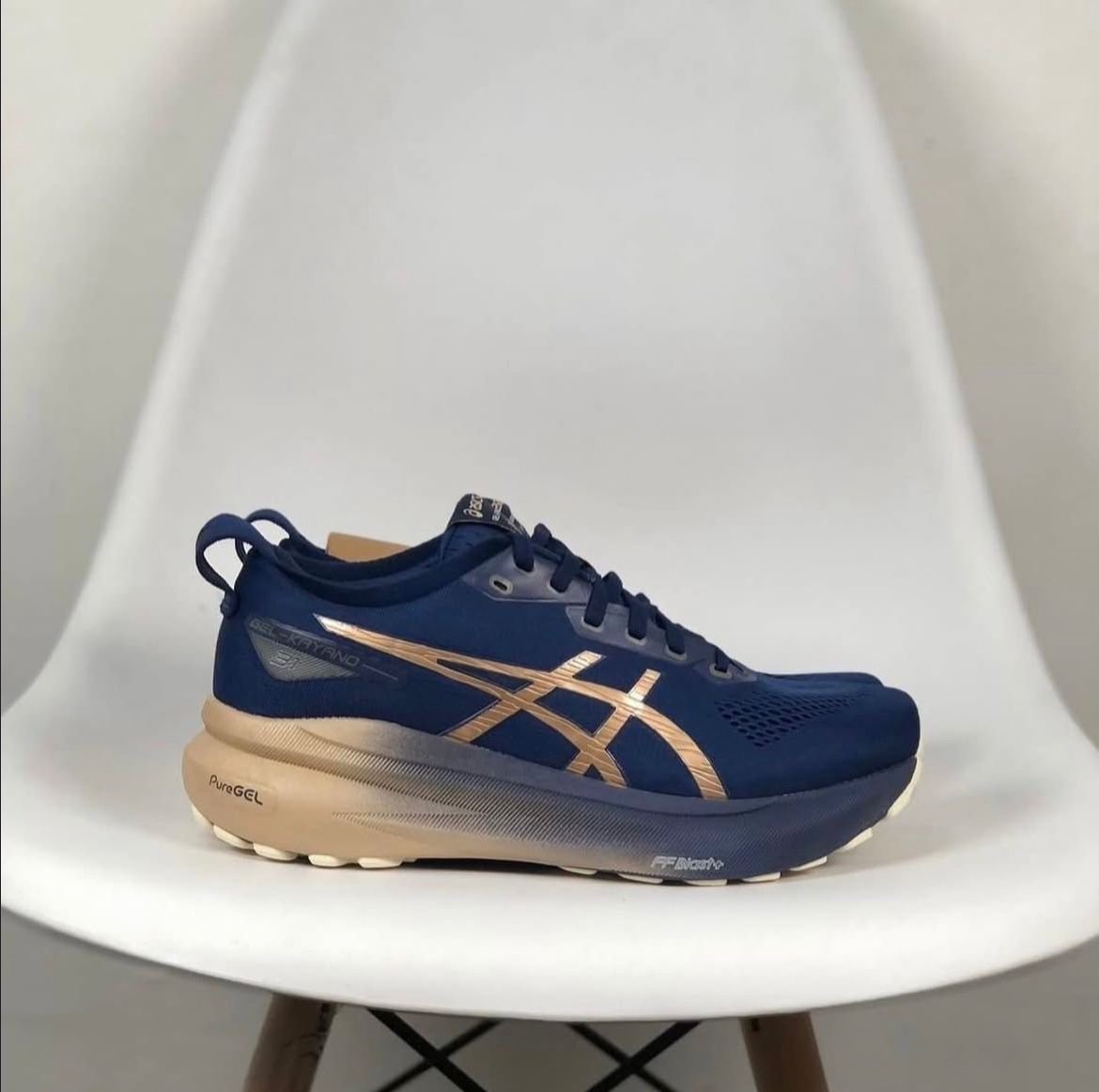 Asics Gel Kayano 31 Platinum Blue - Image 2