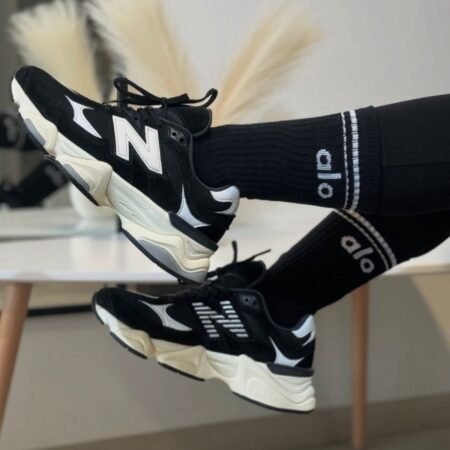 NEW BALANCE 9060 BLACK WHITE