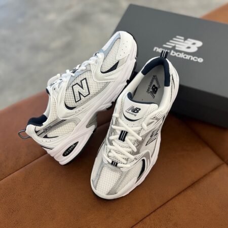 New Balance 530 White Navy Mens
WITH ORIGINAL BOX