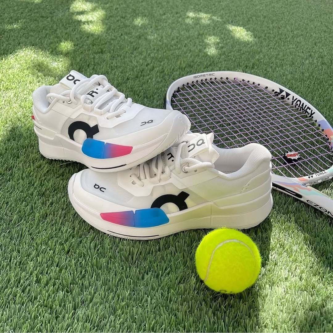 On Cloud Running The Roger Pro 2 White Malibu - Image 9