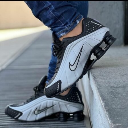 Nike Shox R4 Preto Prata