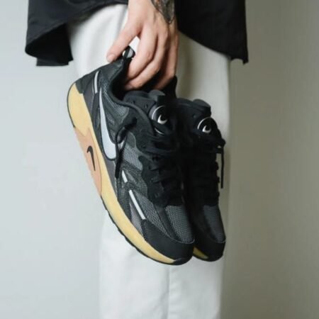 Nike Jam Electric Black Gum