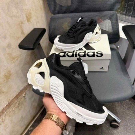 ADIDAS EDGE RUNNER BLACK BEIGE WHITE 2025