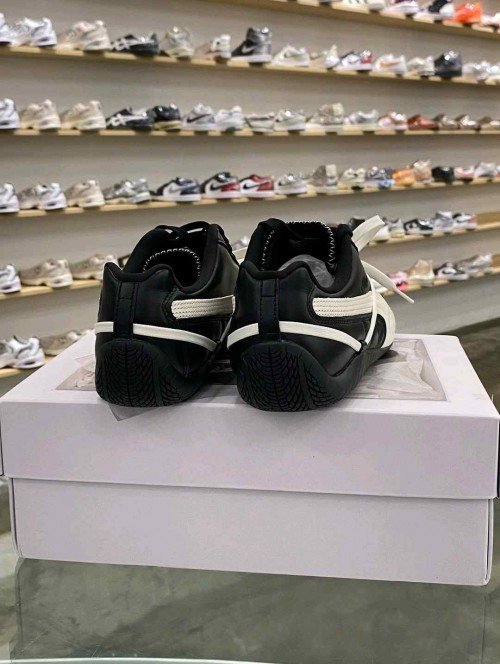 ProductPumaa Speedcat X Rose PRM Black White 923 - Image 3