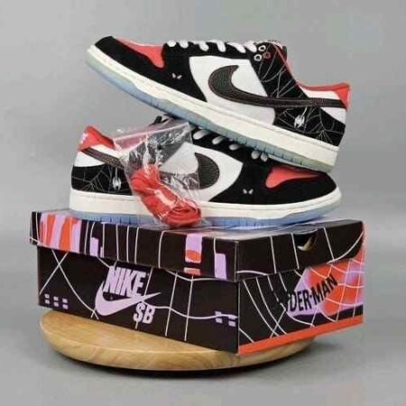 Nikee SB Dunk Low Spiderman Miles Morales 604