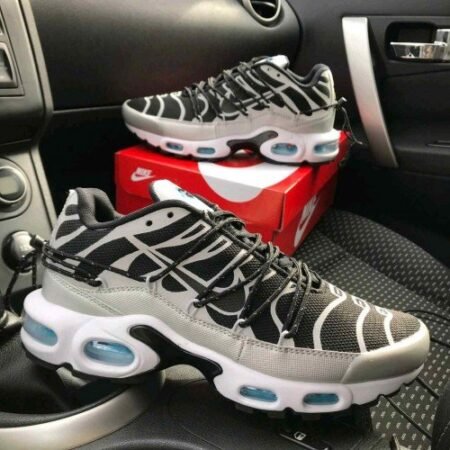 Nikee AirMax Plus Lace Toggle Black Grey 41