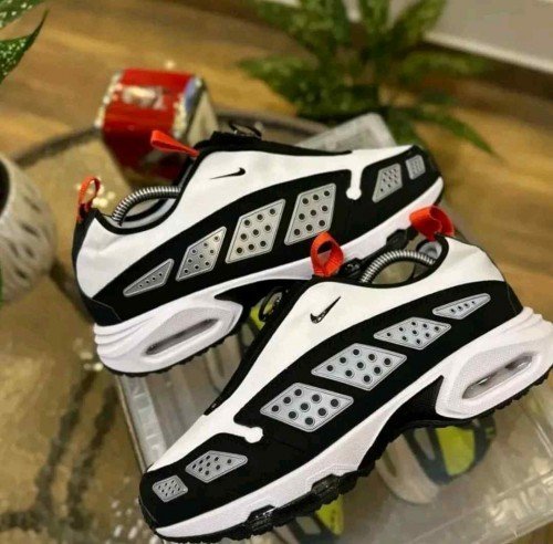 Nike Airmax SNDR Black White