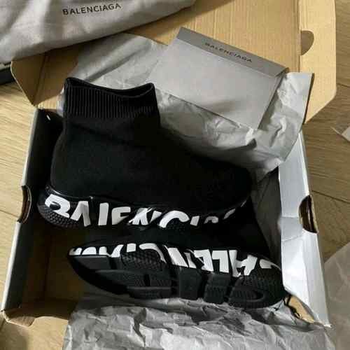 Balenciagaa Speed Runners Graffi black - Image 9