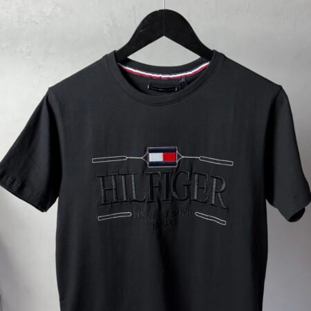 Tomm_y Hilfige_r Premium Round Neck T-Shirt 1567