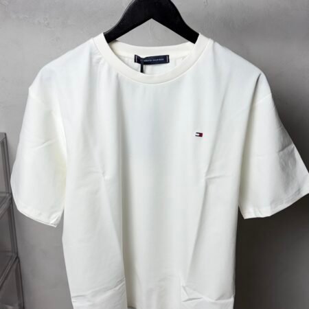 Tomm_y Hilfige_r Premium Round Neck T-Shirt with OG Box Packaging 1575