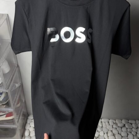 Hugo Bos_s premium T shirt..1837
