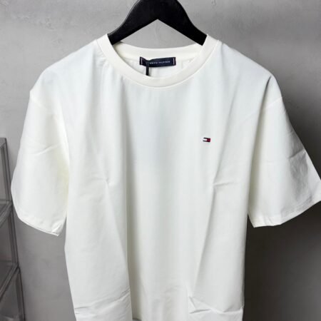 Tomm_y Hilfige_r Premium Round Neck T-Shirt with OG Box Packaging 1575