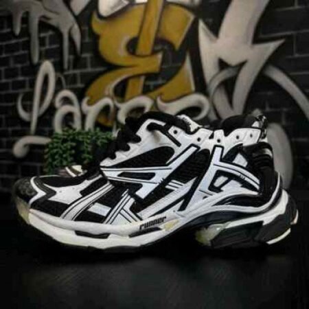 BALENCIAGA RUNNER 4 BLACK WHITE