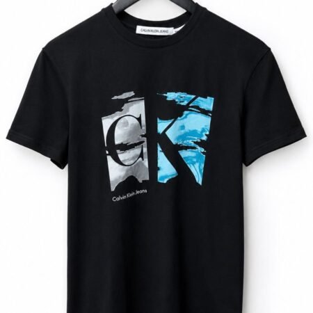Calvin Klein T Shirt