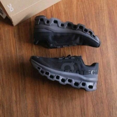 On Cloudmonster All Black 6019